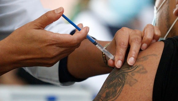 Vacuna COVID-19 en México: pasos para registrarte y todos los requisitos para ser inoculado si tienes entre 18 y 29 años (Foto: Getty Images)