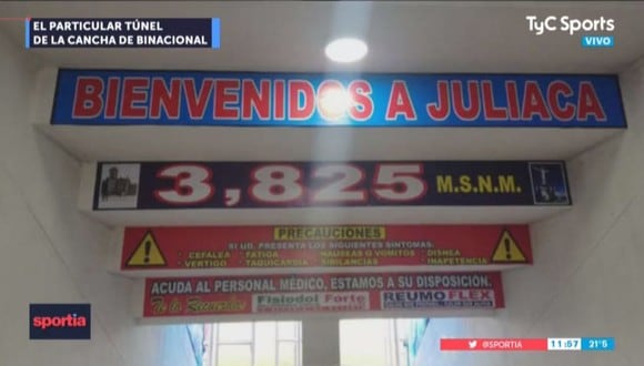TyC se mostró sorprendido por las frases que se encuentran en el túnel del Estadio Guillermo Briceño Rosamedina de Juliaca. (Foto: Captura)