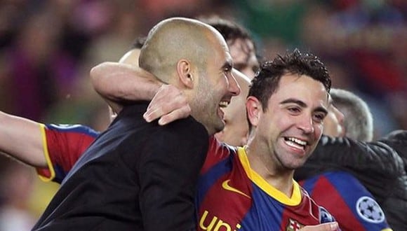 Xavi Hernández fue dirigido por Guardiola en el FC Barcelona. (Foto: Getty Images)