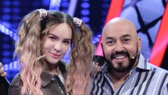 Durante su participación como jurados en el reality show de talentos "La Voz México", Lupillo Rivera y Belinda iniciaron su relación en 2019 (Foto: TV Azteca)