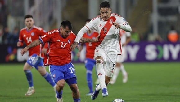 Gary Medel fue titular en la victoria de Chile vs. Perú. (Foto: AFP)