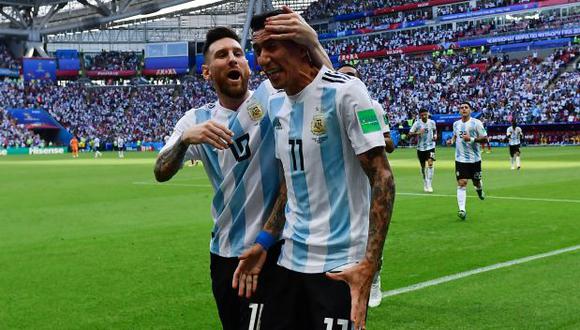 Ángel Di María explicó que sería difícil ver a Lionel Messi en la Liga Argentina. (Foto: AFP)