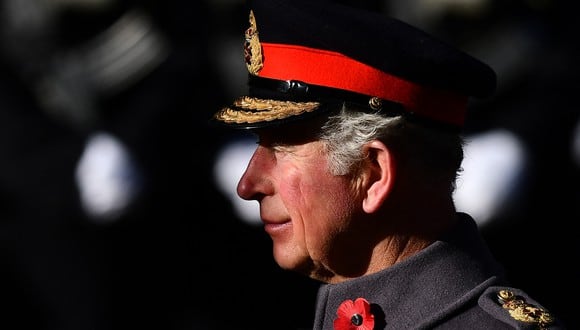En esta foto de archivo tomada el 11 de noviembre de 2018, el Príncipe Carlos de Gales de Gran Bretaña asiste a la ceremonia del Domingo del Recuerdo en Whitehall, en el centro de Londres. (Foto de Ben STANSALL / AFP)