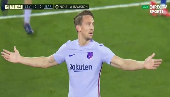 Luuk de Jong marcó el gol triunfal de Barcelona en los minutos finales. Foto: Captura de pantalla de DIRECTV Sports.