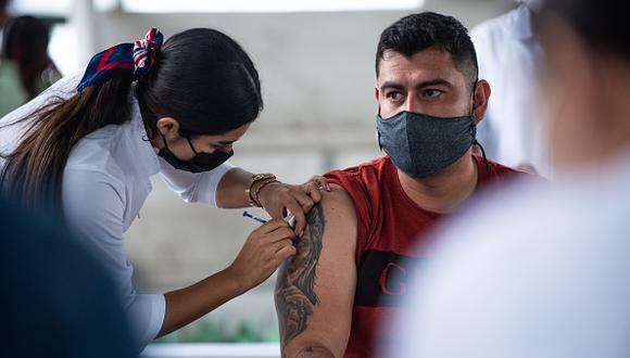 Vacuna COVID-19 de 30 a 39 años: pasos para registrarte y todos los requisitos para ser inoculado en México (Foto: Getty Images)