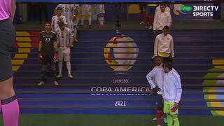 A ‘Lio’, se le perdona todo: Messi provocó demora en ingreso de los equipos al campo [VIDEO]