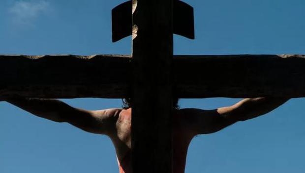 Jesús tras ser crucificado (Foto: EPA)