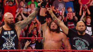 ¡The Club está de vuelta! AJ Styles, Luke Gallows y Karl Anderson masacraron a Ricochet en RAW [VIDEO]