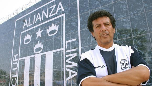 Cesar Cueto Villa, ídolo de Alianza Lima y la Selección Peruana, nació en Lima el 16 de junio de 1952. Es considerado uno de los grandes jugadores del futbol peruano, destacando por su ‘Zurda’ prodigiosa. (Foto GEC Archivo)