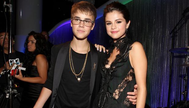 Justin Bieber y Selena cuando eran novios (Foto: AFP)