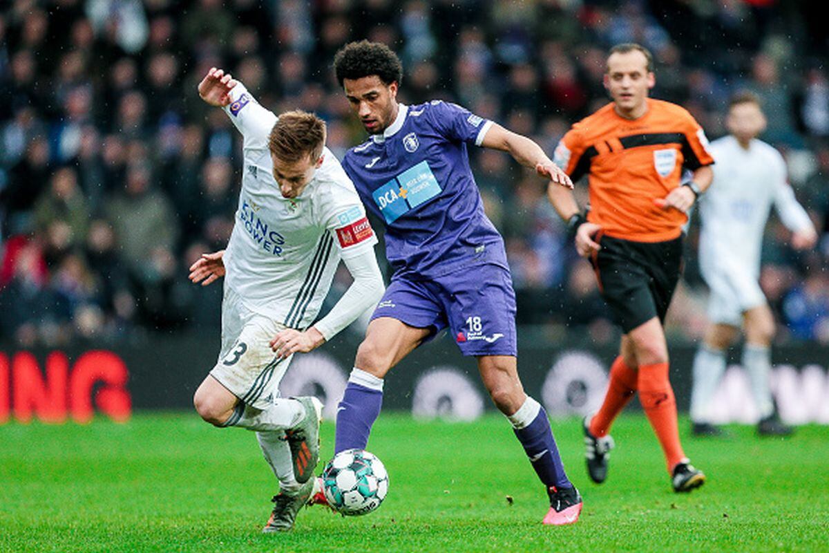 Liga de Bélgica estudia dar terminada la temporada con Brujas campeón. (Getty)