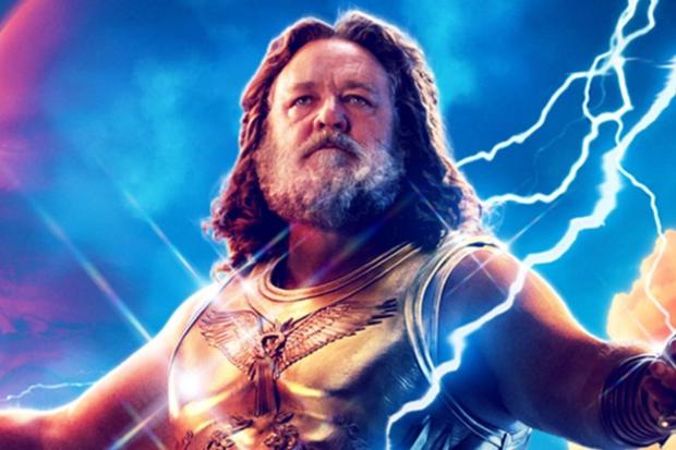 Russell Crowe como Zeus en "Thor: Love and Thunder" (Foto: Marvel)