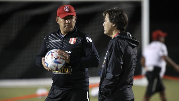 Juan Reynoso evalúa una serie de actividades para beneficio de la selección peruana.