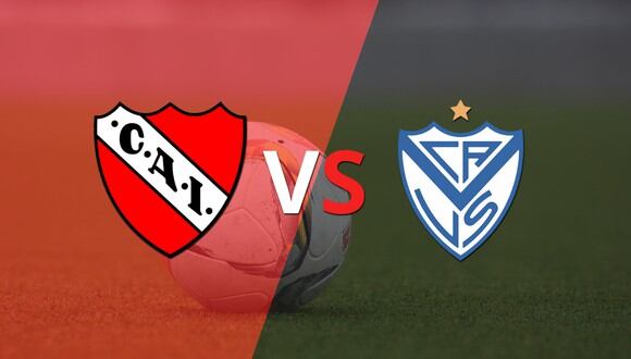 Termina el primer tiempo con una victoria para Independiente vs Vélez por 1-0