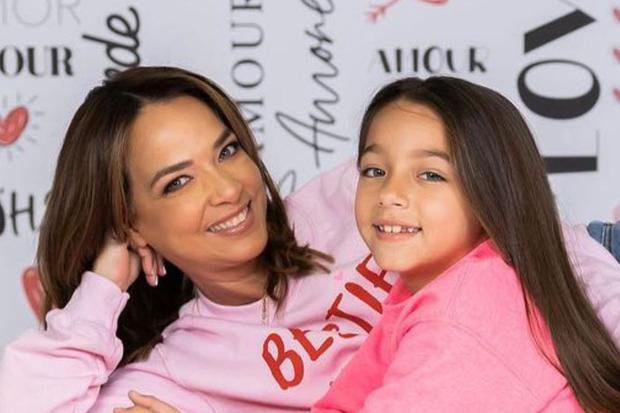Adamari López es muy unida a su hija Alaïa, a quien tuvo con Toni Costa y con quien vive sola junto a ella en Miami (Foto: Adamari López / Instagram)