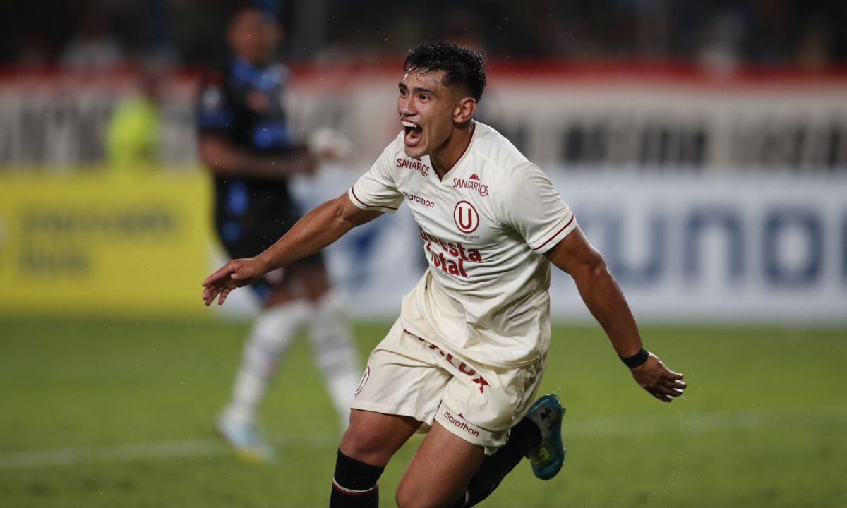José Rivera marcó un doblete en el triunfo de la 'U' sobre Liga de Quito. (Foto: Daniel Apuy / GEC)