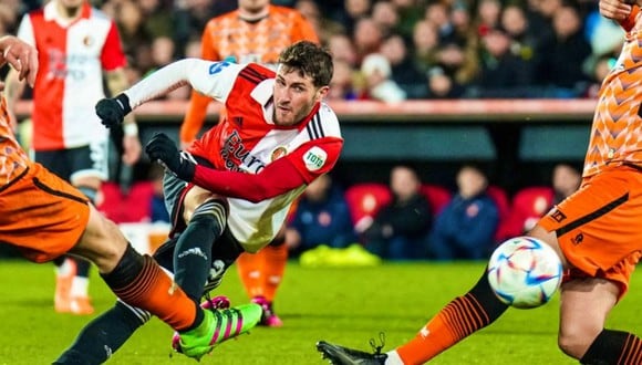 Santiago Giménez es elogiado por sus goles en la Eredivisie. (Foto: Feyenoord)