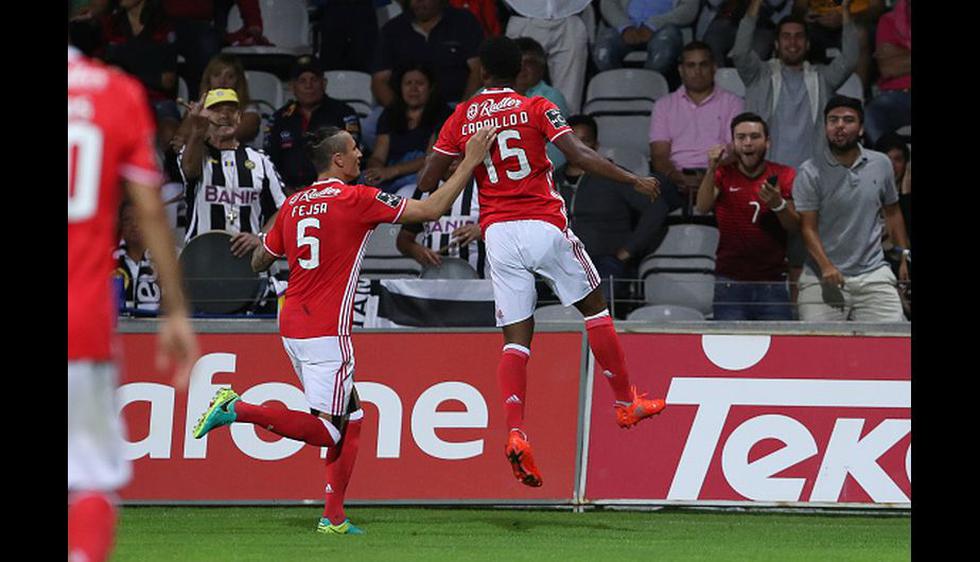 André Carrillo anotó su primer gol con el Benfica: fue ante Nacional. (AFP / Getty Inmages)
