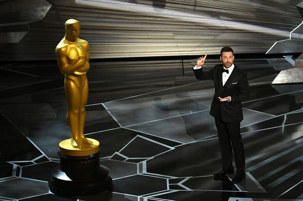 Kimmel durante el monólogo que realizó en la edición 2018 de los Oscar (Foto: EFE)