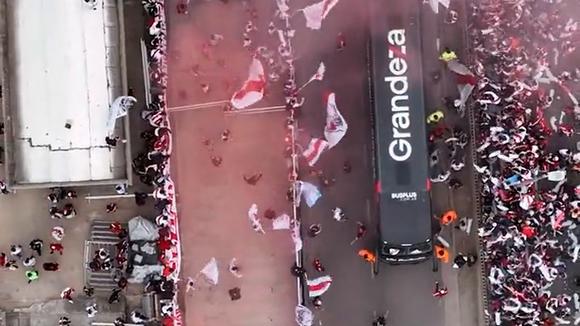 Revive el banderazo de los hinchas de River antes del Superclásico ante Boca. (Video: River Plate)