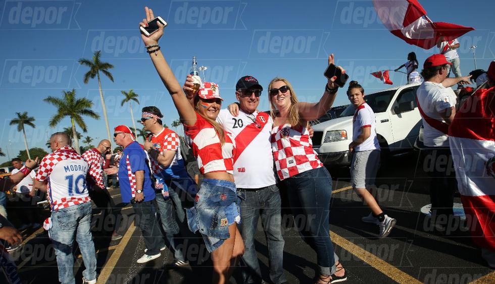 Perú vs. Croacia: la belleza croata se mezcló con la alegría peruana en Miami . (Fernando Sangama)