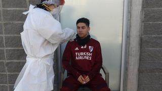 Llegó y se fue: Montiel no pudo ingresar a los entrenamientos de River Plate al enterarse que dio positivo a prueba de coronavirus