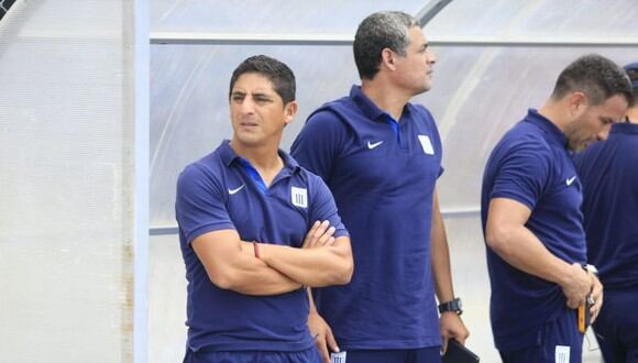 Guillermo Salas es entrenador de Alianza Lima desde la temporada 2022 (Foto: GEC)