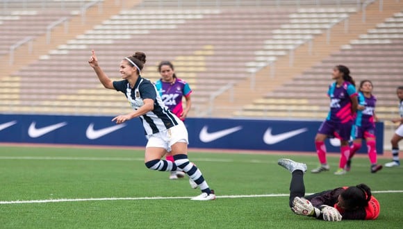 Adriana Lúcar anotó un 'hat-trick' ante FC Killas en la primera fecha de la Liga Femenina.