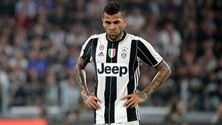 Juventus: Dani Alves recibe advertencia de Allegri por estilo de juego