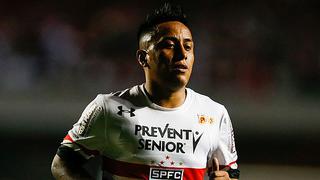 Cueva fue expulsado en Sao Paulo por fingir un penal ante Santa Cruz [VIDEO]