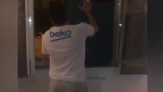Se pasó: festejó pase de Croacia a semifinales lanzando su mueble por la ventana [VIDEO]