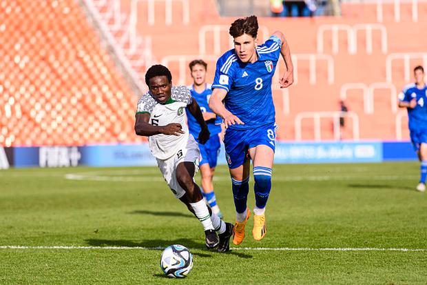 Bameyi, in action against Italy.  (Photo: Getty Images)