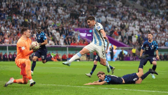 Julián Álvarez marcó el 2-0 de Argentina vs. Croacia por las semifinales del Mundial. (Foto: Getty)