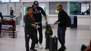 Carlos Zambrano llegó a Montevideo y esto es lo que opina sobre la ausencia de Suárez y Cavani en Uruguay [VIDEO]