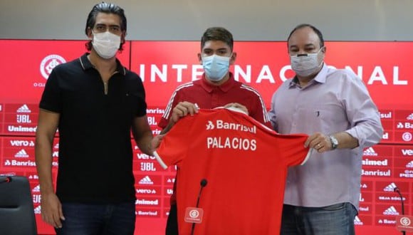 Carlos Palacios estará vinculado a Internacional hasta el final del 2025. (Foto: SC Internacional)
