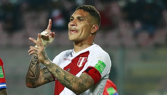 Paolo Guerrero no fue considerado en la lista de convocados de Perú para el repechaje. (Foto: AFP)