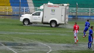 Segunda División: cancha inundada de Hualgayoc trajo hipotermia y un jugador llevado en ambulancia
