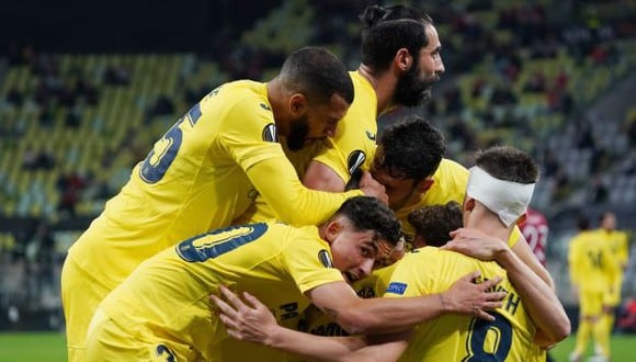 Villarreal consigue su primer título de la Europa League. (Foto: Agencias)