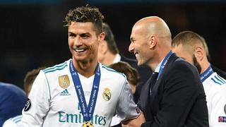 Zidane se ‘moja’ ante Florentino sobre la vuelta de Cristiano a Real Madrid