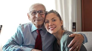 Frases para un abuelito por el Día del Padre: felicitaciones listas para enviar