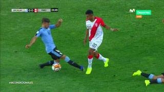 ¿Presión, dónde? El exquisito 'caño' de López a Busquets en el Perú vs Uruguay [VIDEO]