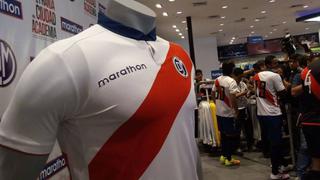 Deportivo Municipal presentó sus nuevas camisetas versión 2017