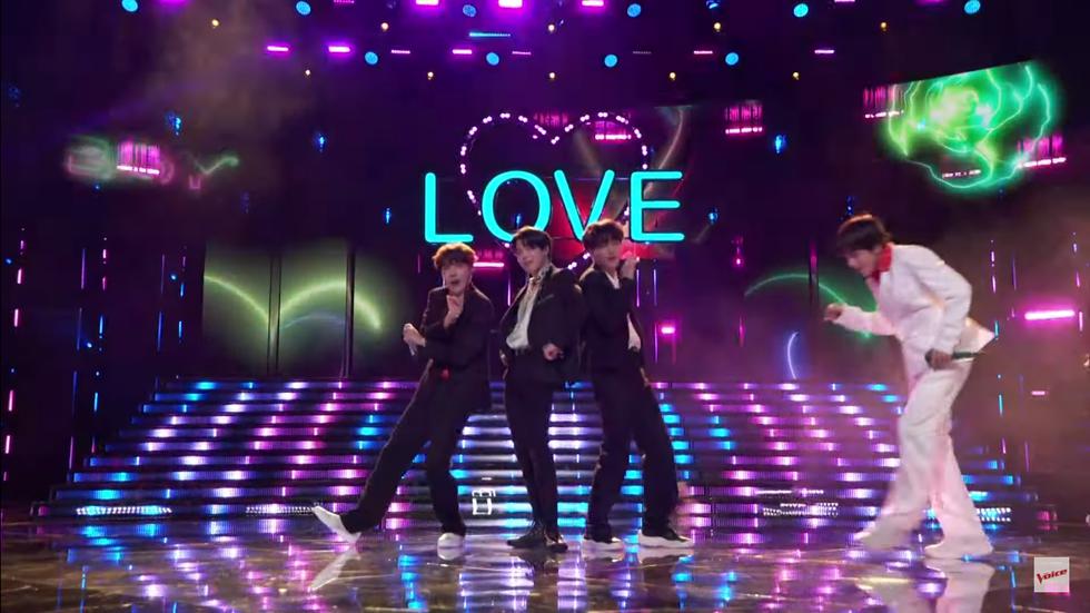BTS interpreta “Boy With Luv” en “The Voice” (Foto: Captura de pantalla)
