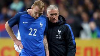 Eurocopa 2016: Jeremy Mathieu será baja en Francia por lesión