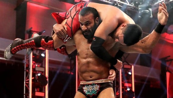 Durante la pelea, Jinder Mahal se mostró superior en todo momento. (Foto: WWE)