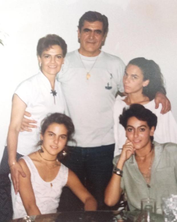 Kate del Castillo, su padre Eric del Castillo, su madre y hermanos (Foto: Kate del Castillo/ Instagram)