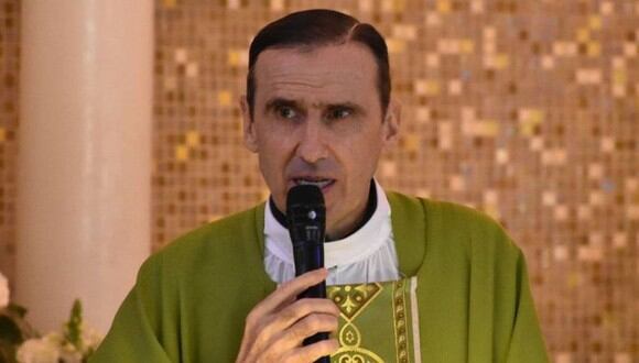 Padre Juan Pedro Oriol genera polémica al usar de ejemplo a hinchas del América para corregir sus caminos. El video viral es tendencia. (Foto: Padre Juan Pedro Oriol/Facebook)