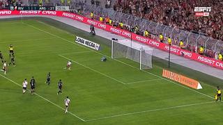 ¡Imposible para el arquero! Gol de Barco de penal para el 2-1 de River vs. Argentinos [VIDEO]