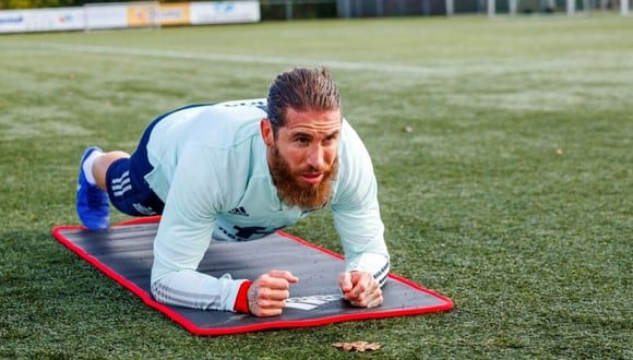 Sergio Ramos fue operado el 6 de febrero por una lesión en el menisco de la rodilla izquierda. (Foto: EFE)