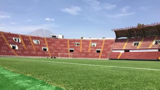 Listo el escenario: el gramado de la UNSA fue regado antes del inicio del Perú vs. Costa Rica [FOTOS]
